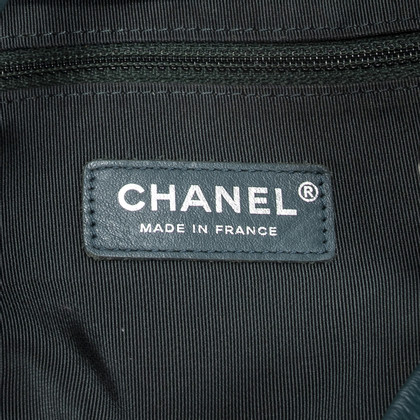 Chanel Umhängetasche in Grün