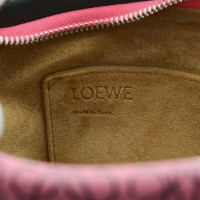 Loewe Shoulder bag Leather in Fuchsia