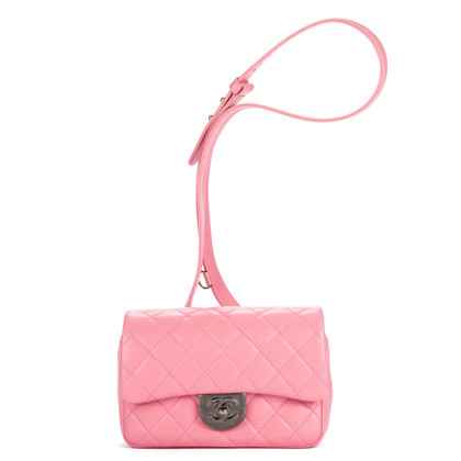 Chanel Umhängetasche aus Leder in Rosa / Pink