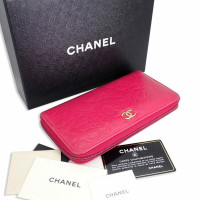 Chanel Täschchen/Portemonnaie aus Leder in Fuchsia