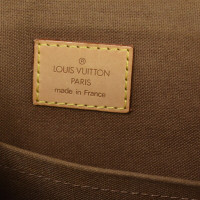 Louis Vuitton Popincourt Canvas in Brown