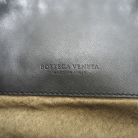 Bottega Veneta Bulb aus Leder in Schwarz