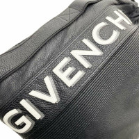 Givenchy Rucksack in Schwarz