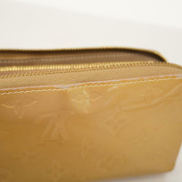 Louis Vuitton Masters Zippy Wallet aus Lackleder in Beige