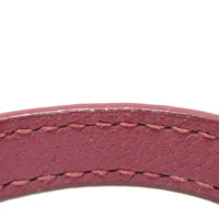 Miu Miu Armreif/Armband aus Leder in Violett