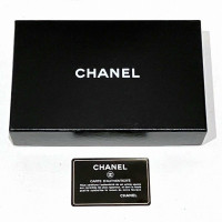 Chanel Camélia aus Leder in Schwarz
