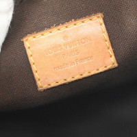 Louis Vuitton Menilmontant aus Canvas in Braun