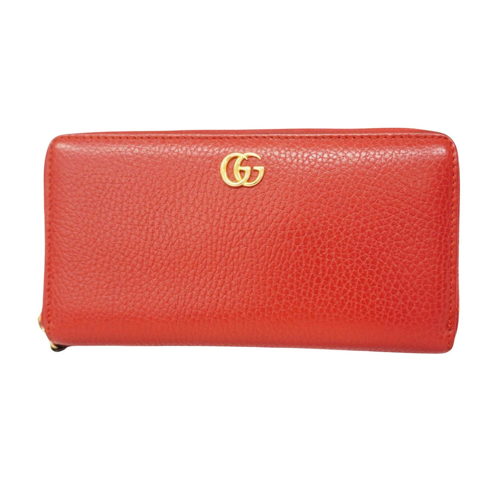 Gucci GG Marmont Mini aus Leder in Rot