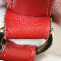 Louis Vuitton Noé Petit aus Leder in Rot