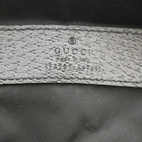 Gucci Clutch aus Canvas in Schwarz