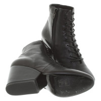 Robert Clergerie Boots in Black
