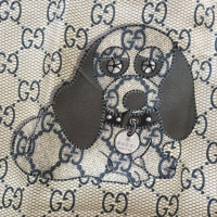 Gucci Sciarpa in seta con motivo di cani