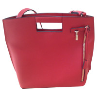 Steffen Schraut Handbag in red