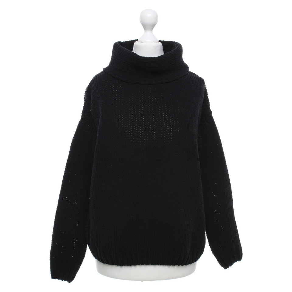 Allude Sweater in black