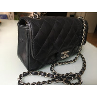 Chanel Classic Flap Bag Mini Rectangle aus Leder in Schwarz