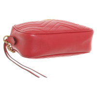 Gucci GG Marmont Crossbody Bag Leer in Rood