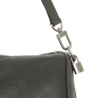 Louis Vuitton Keepall 45 aus Leder in Schwarz