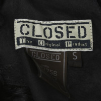 Closed Lambskin vest in black