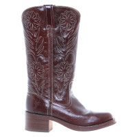 Frye The cowboy-style boots