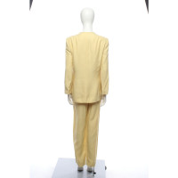 Giorgio Armani Suit in Geel