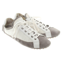 Car Shoe Sneaker in Gray / White