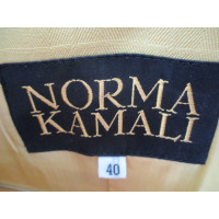 Norma Kamali Kostuum in geel