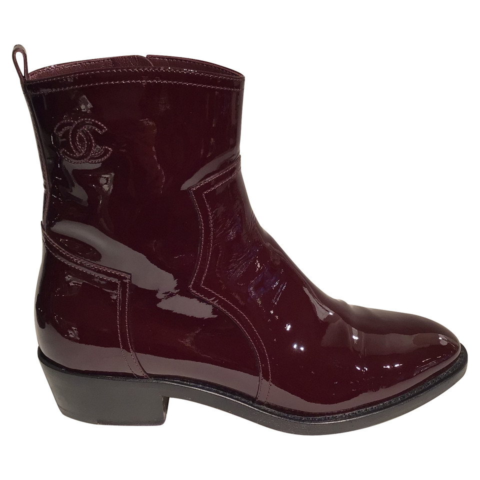 Chanel Ankle boots Patent leather in Bordeaux