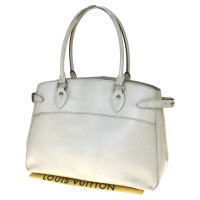 Louis Vuitton Passy GM aus Leder in Weiß