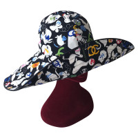 Chanel Hut mit Muster