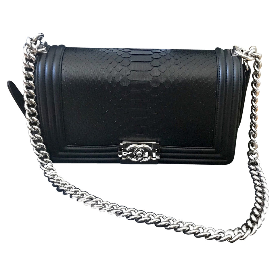 Chanel Boy Medium Leer in Zwart