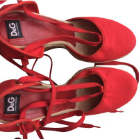 Dolce & Gabbana Chaussures compensées en Coton en Rouge