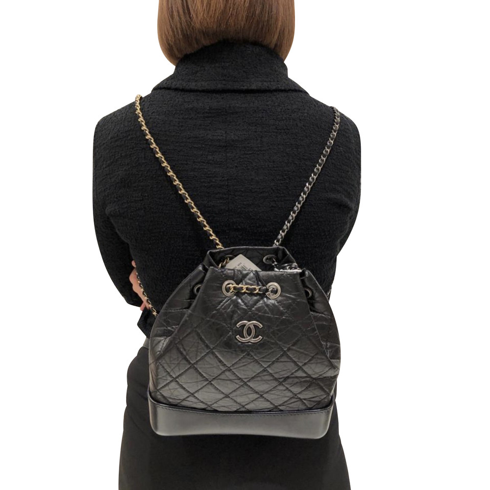 Chanel Sac à dos en Cuir en Noir