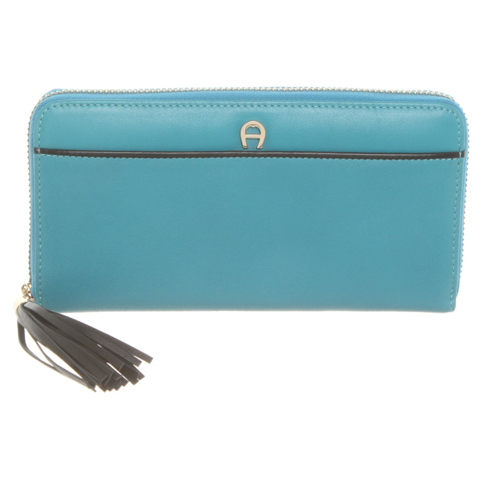 Aigner Bag/Purse Leather in Turquoise