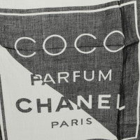 Chanel Doek met logotekst