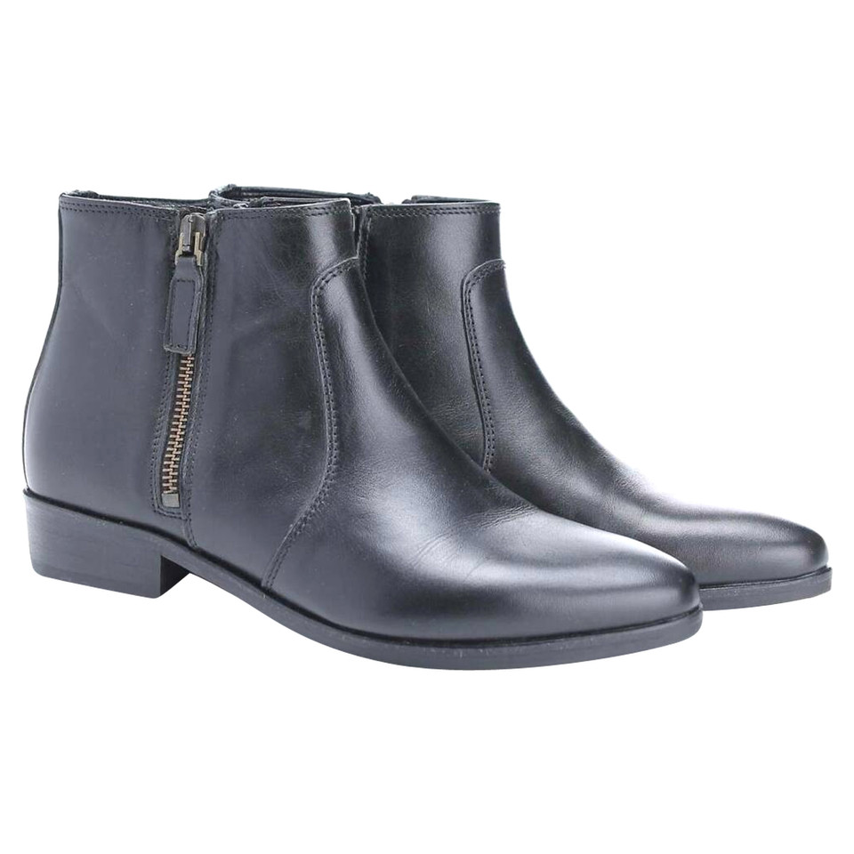 Pollini Bottines en Cuir en Noir