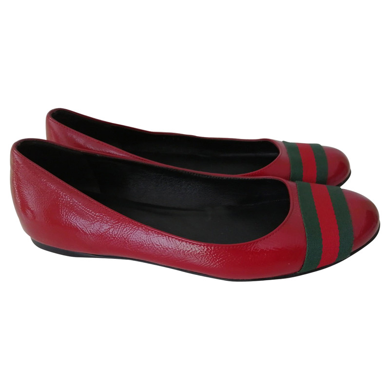red gucci slippers