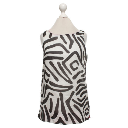 Max Mara top with pattern