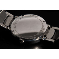 Baume & Mercier Armbanduhr aus Stahl in Grau
