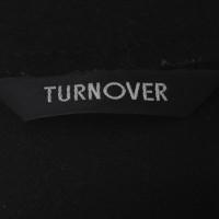 Turnover top in black