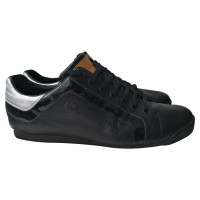 Louis Vuitton Sneakers aus Leder in Schwarz