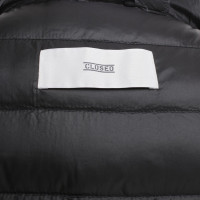 Closed Down jacket with material mix