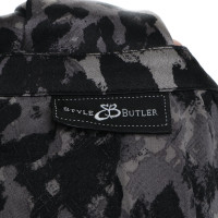 Style Butler Top avec motif