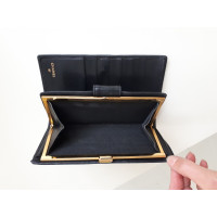 Chanel Ca1d09e3 Handbag / Leather Wallet