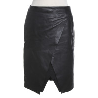 Theory skirt in black