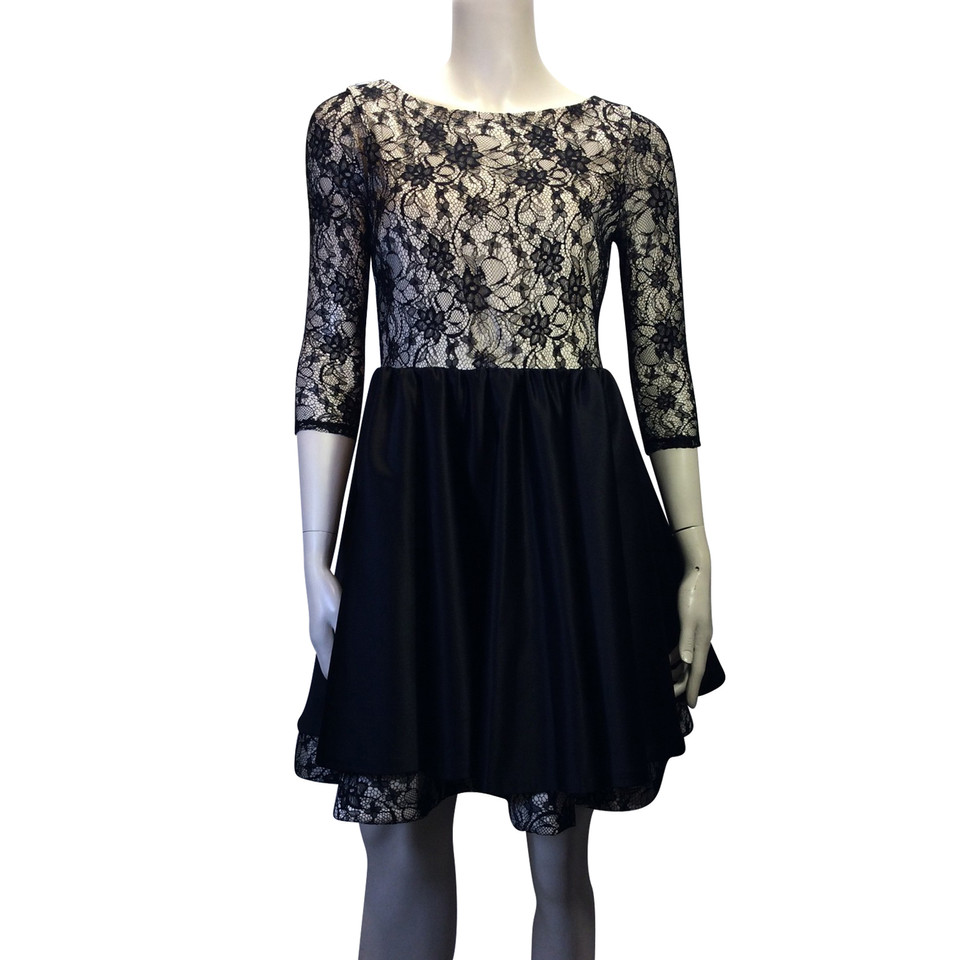 Alice + Olivia Lace dress