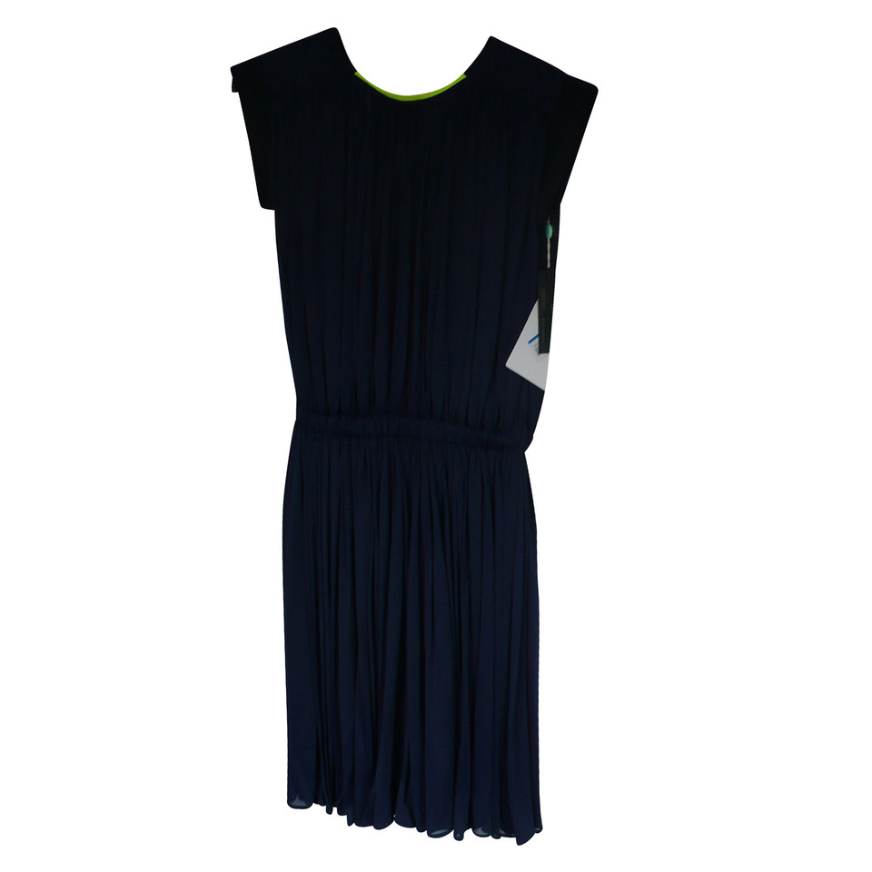 Vionnet Knee-length dress in dark blue