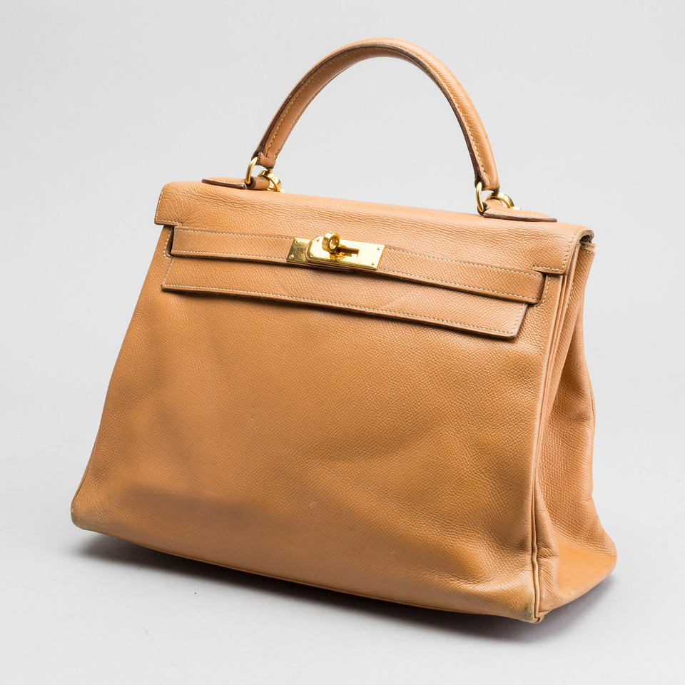 Hermès Kelly Bag 32 Leer in Goud