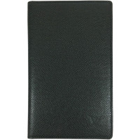Louis Vuitton Taiga leather credit card holder