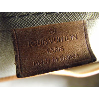 Louis Vuitton Deauville 35 Canvas in Bruin