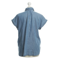 Closed Blouse in pale blue